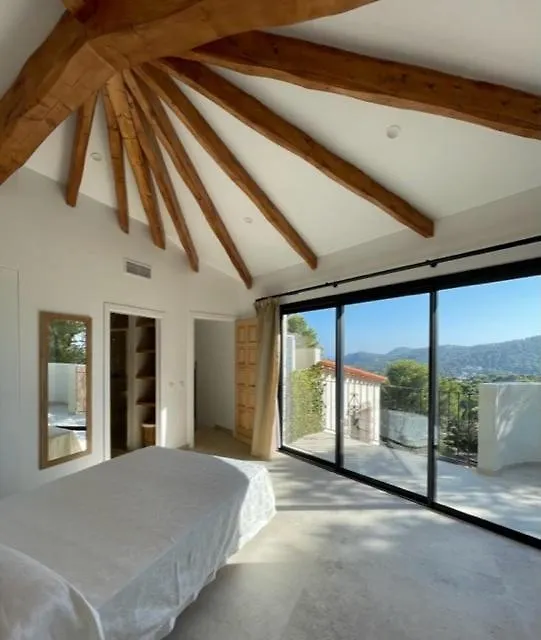 Escapada Villa Tamariu